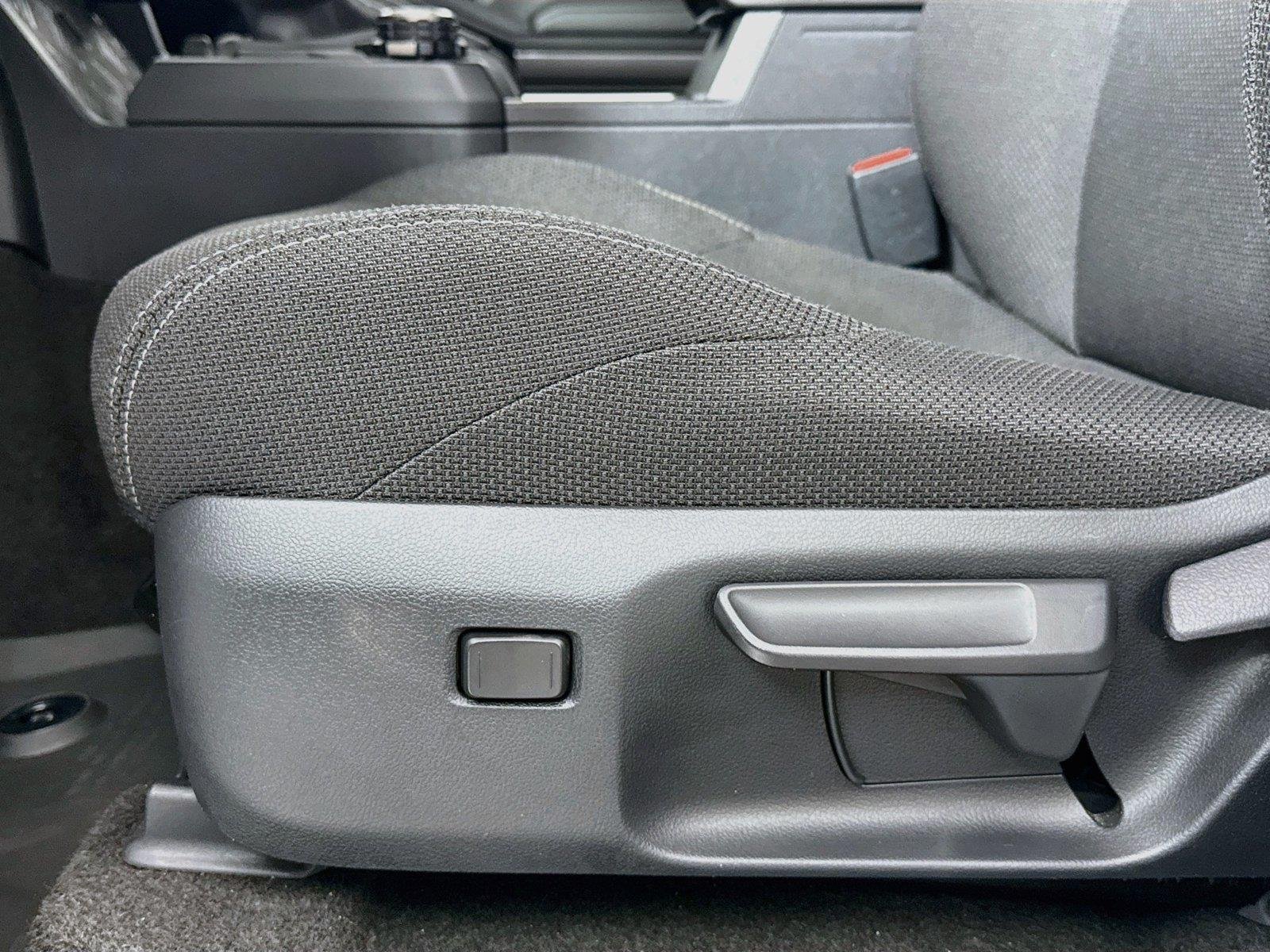 Certified Used 2025 Ice Cap Toyota SR5 image 27
