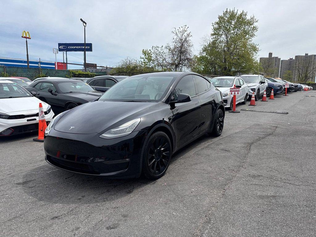 2021 Tesla Model Y Long Range Dual Motor All-Wheel Drive's photo