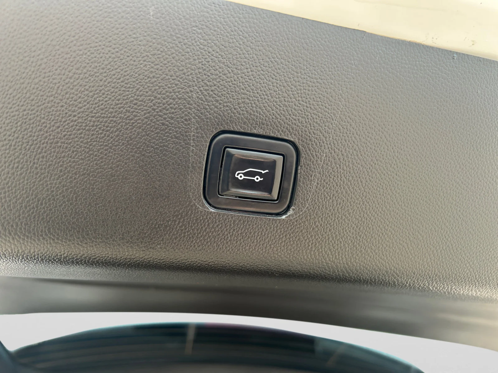 Used 2021 White Chevrolet LT True North AWD image 11