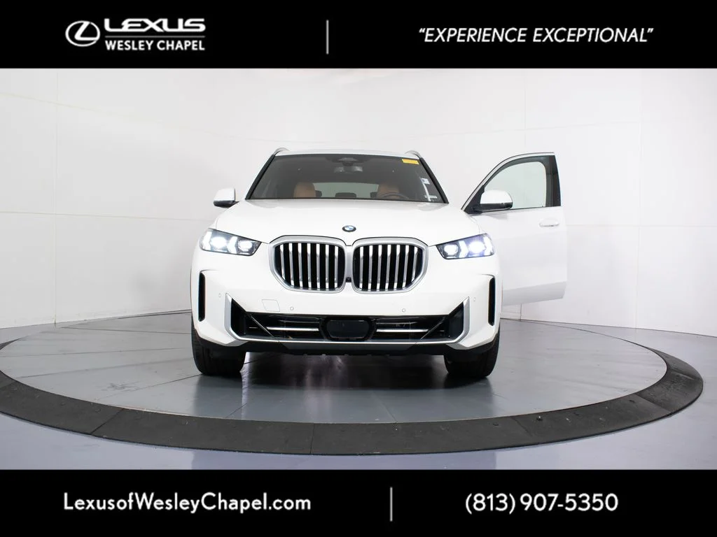 Used 2026 White BMW xDrive40i image 39