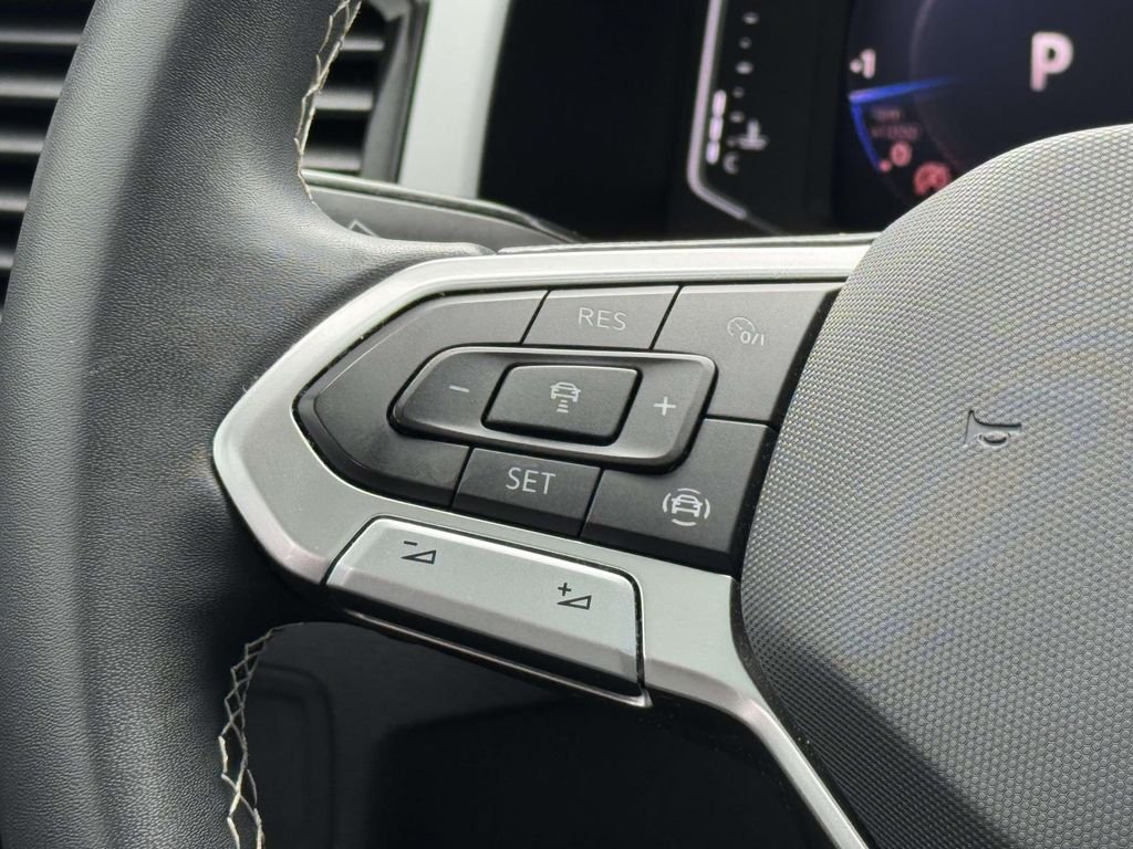 2023 Volkswagen Atlas SE w/Tech - Photo 23