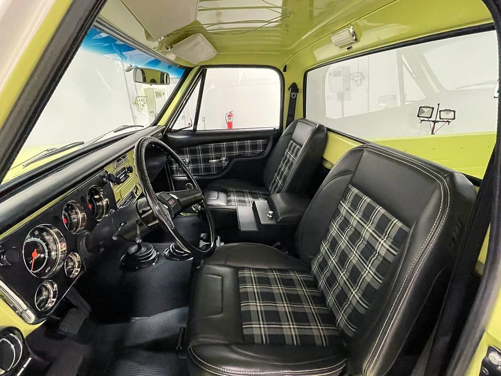Used 1972 Yellow GMC  image 81