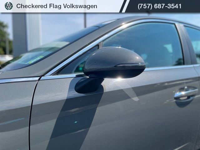 Used 2023 Hampton Gray Hyundai SEL image 2
