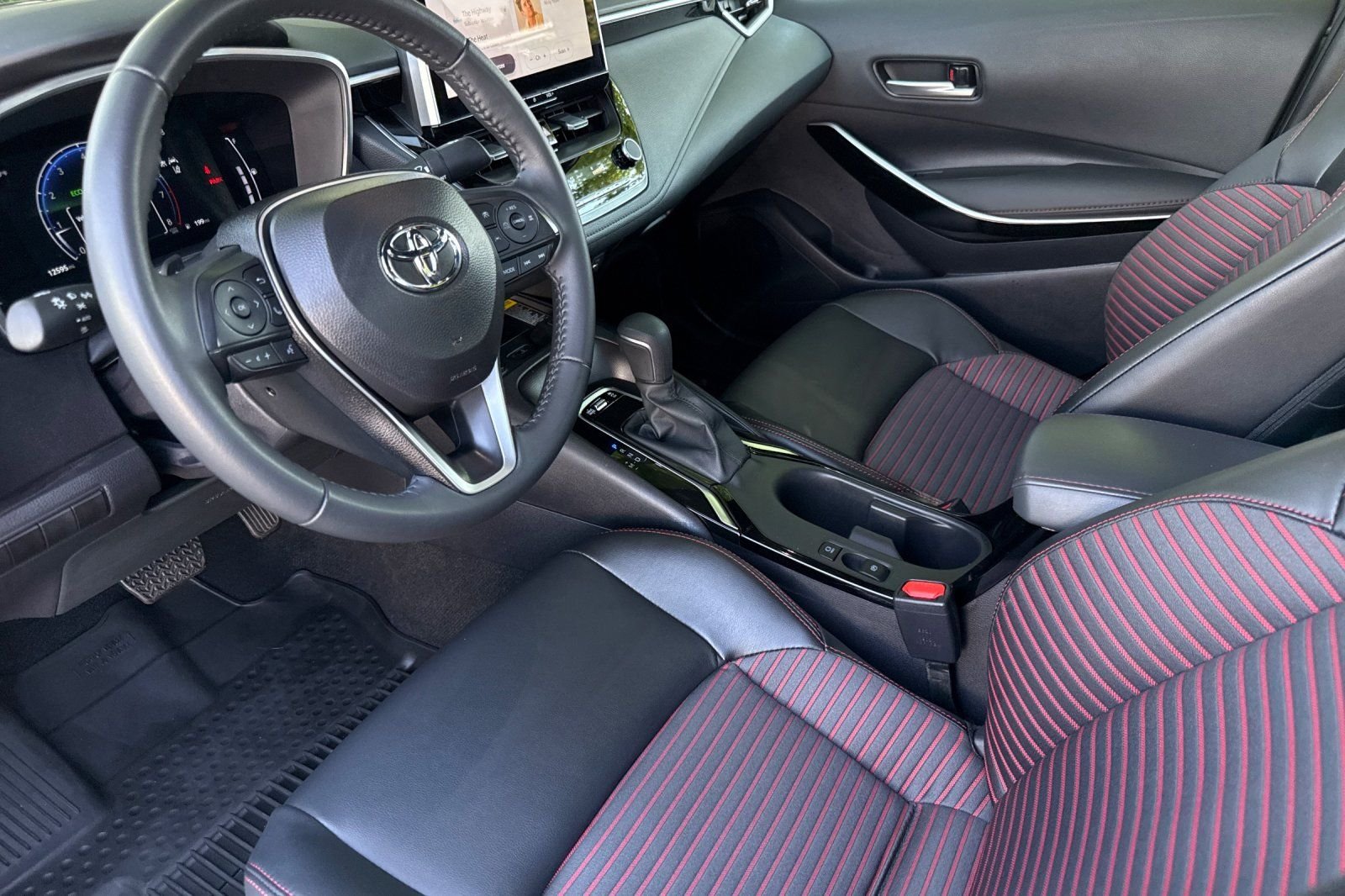 Used 2025 Silver Toyota XSE image 9