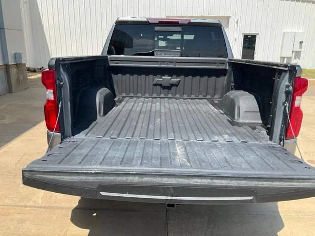 Used 2021 Gray Chevrolet RST image 28