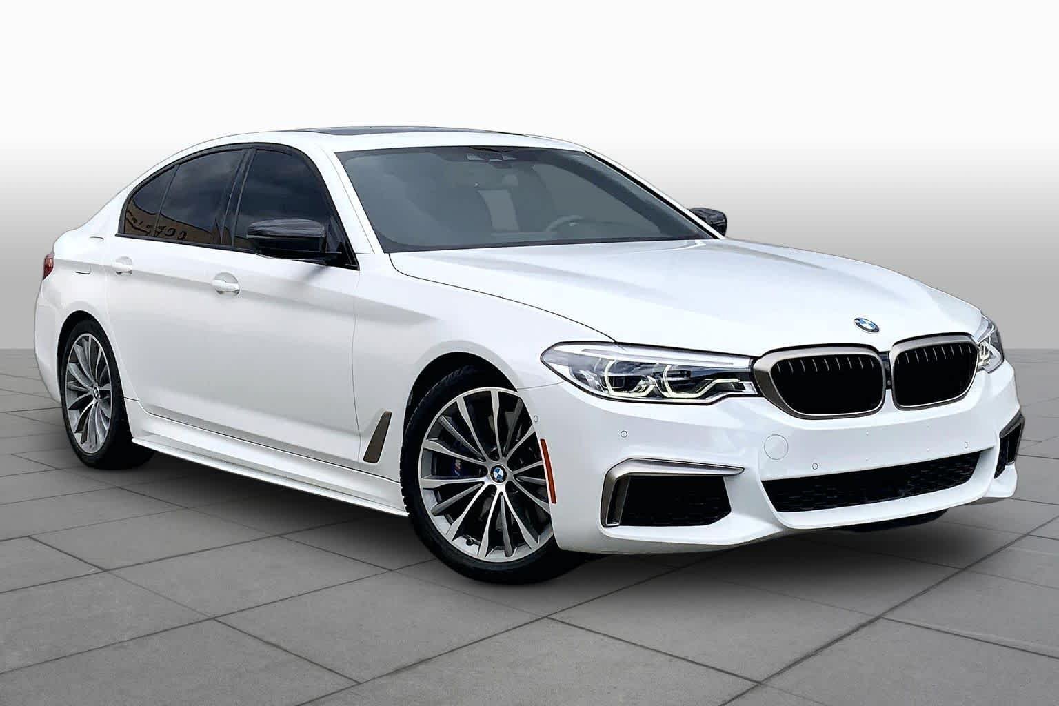 Used 2020 Alpine White BMW M550i xDrive image 2