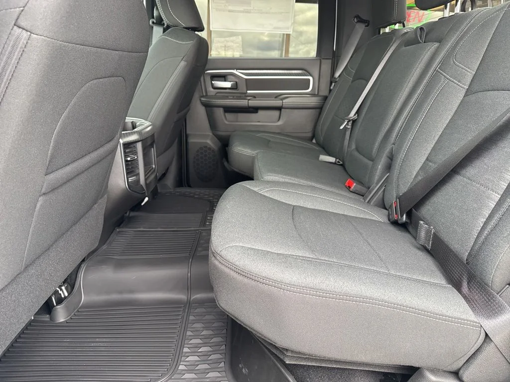 2026 RAM 2500 Big Horn - Photo 14