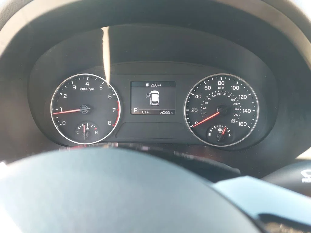Used 2021 Yellow Kia S image 18