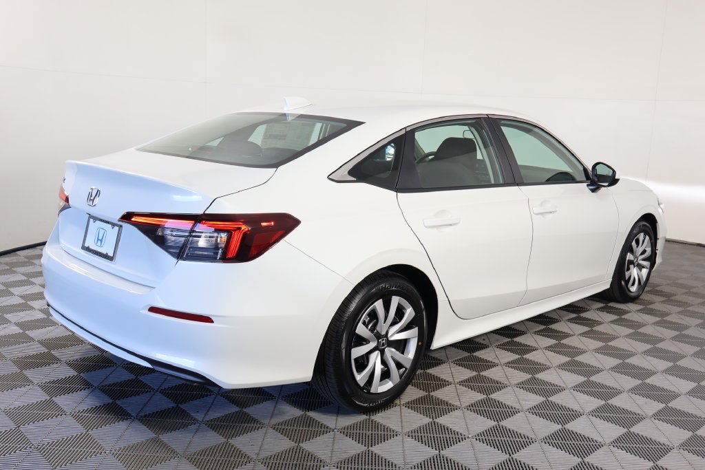 New 2026 Platinum White Pearl Honda LX image 2
