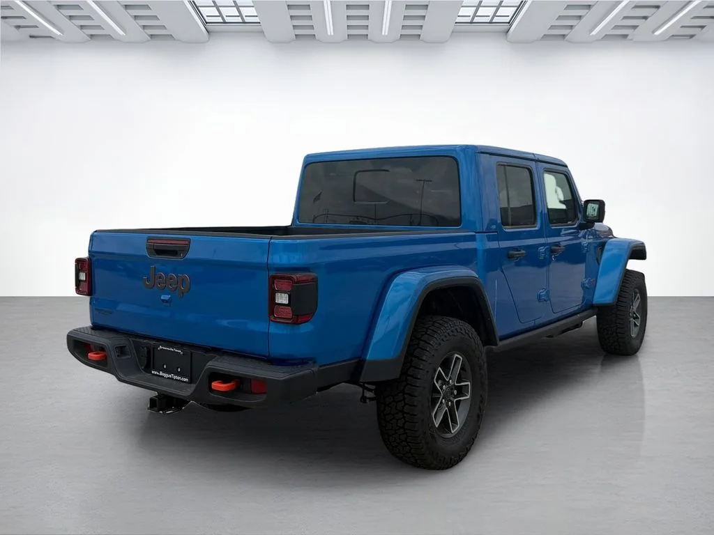 New 2026 Hydro Blue Pearl-Coat Exterior Paint Jeep Mojave image 3