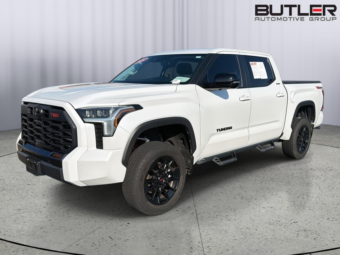 Used 2024 Wind Chill Pearl Toyota Limited image 2