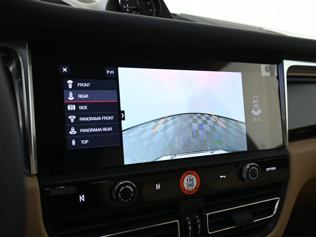 2026 Porsche Macan - Photo 28