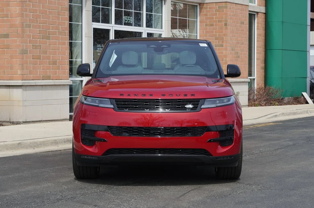 New 2026 Firenze Red Land Rover SE image 4