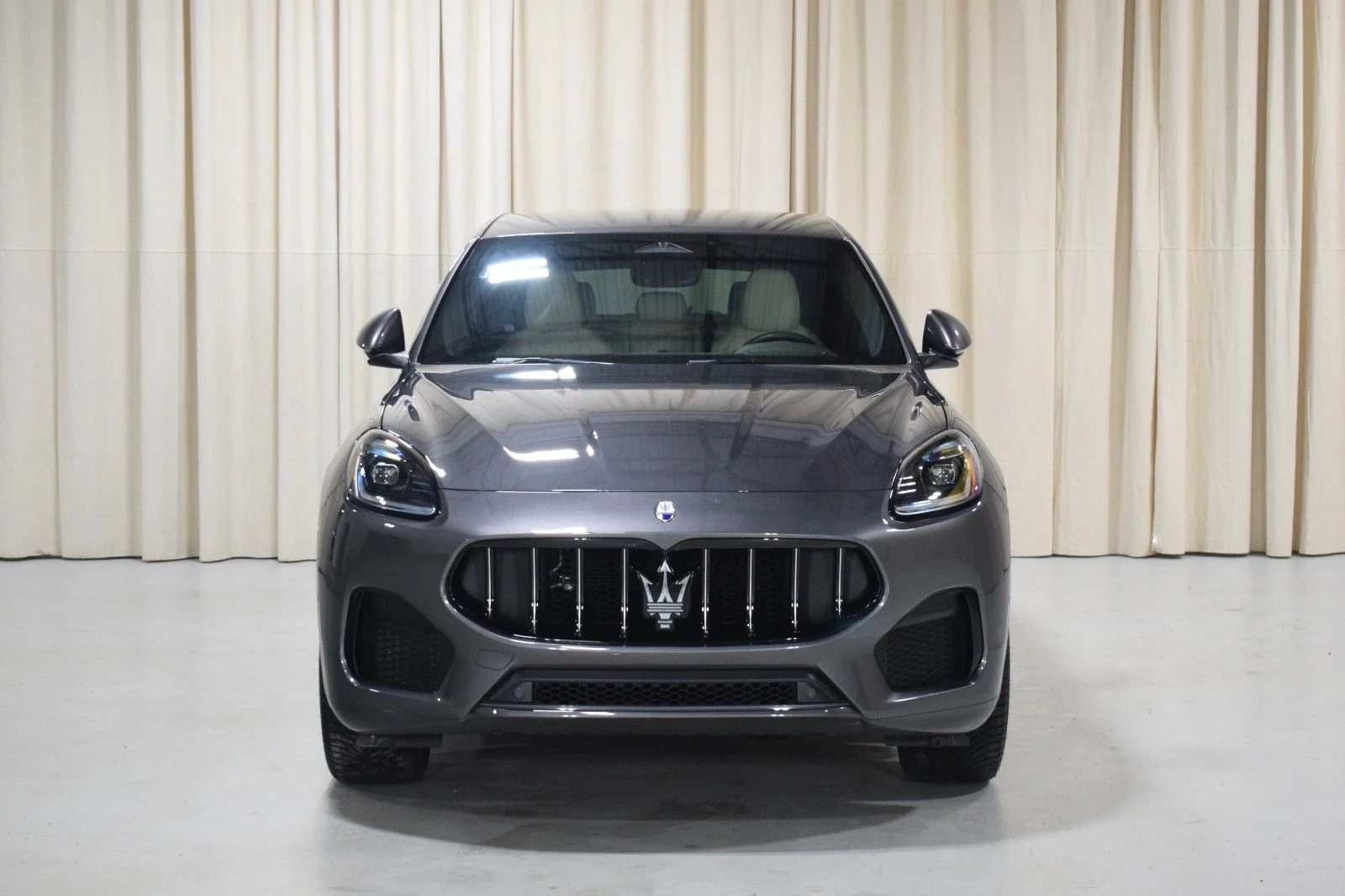 Certified Used 2024 Gray Maserati  image 9