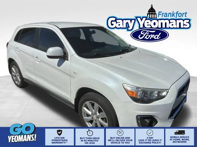 Used 2015 White Mitsubishi ES image 1