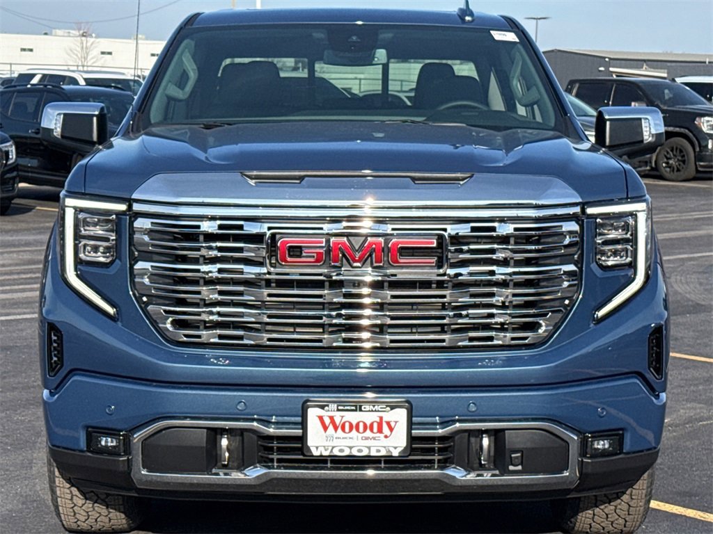 2026 GMC SIERRA - Image 2