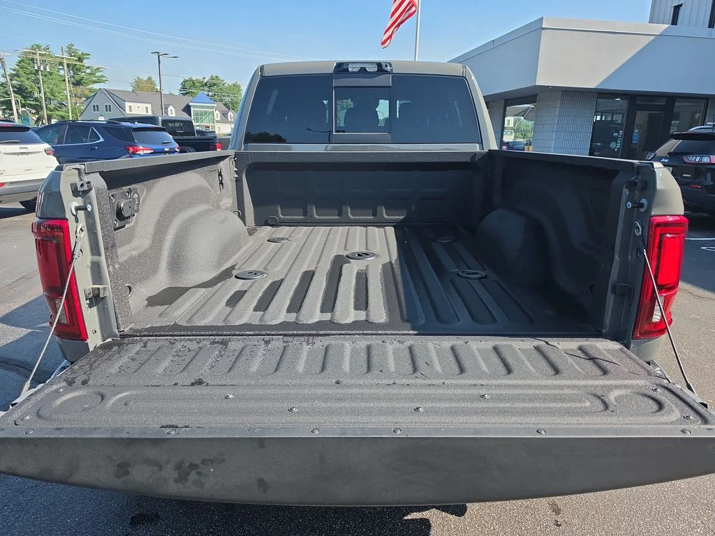 New 2026 Ceramic Gray Clear-Coat Exterior Paint RAM Laramie image 22