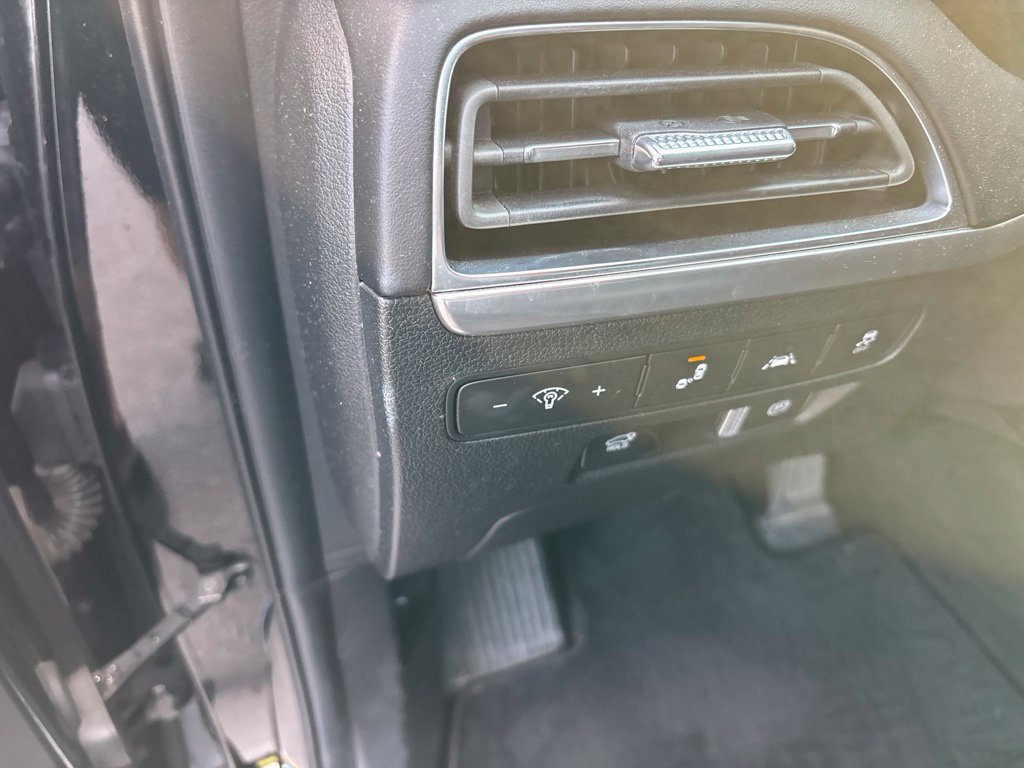 Certified Used 2020 Black Hyundai Limited image 28
