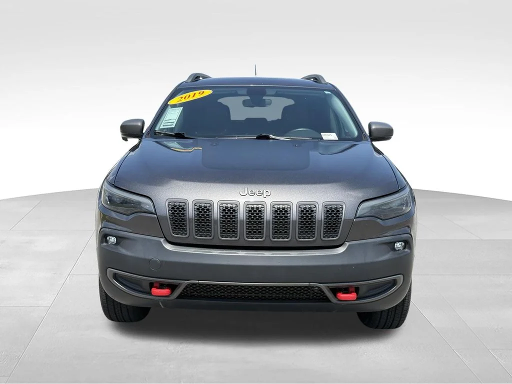 Used 2019 Gray Jeep Trailhawk image 25