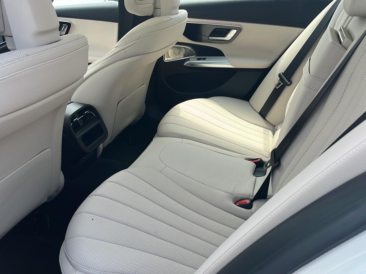 Certified Used 2025 Polar White Mercedes-Benz E 350 image 11