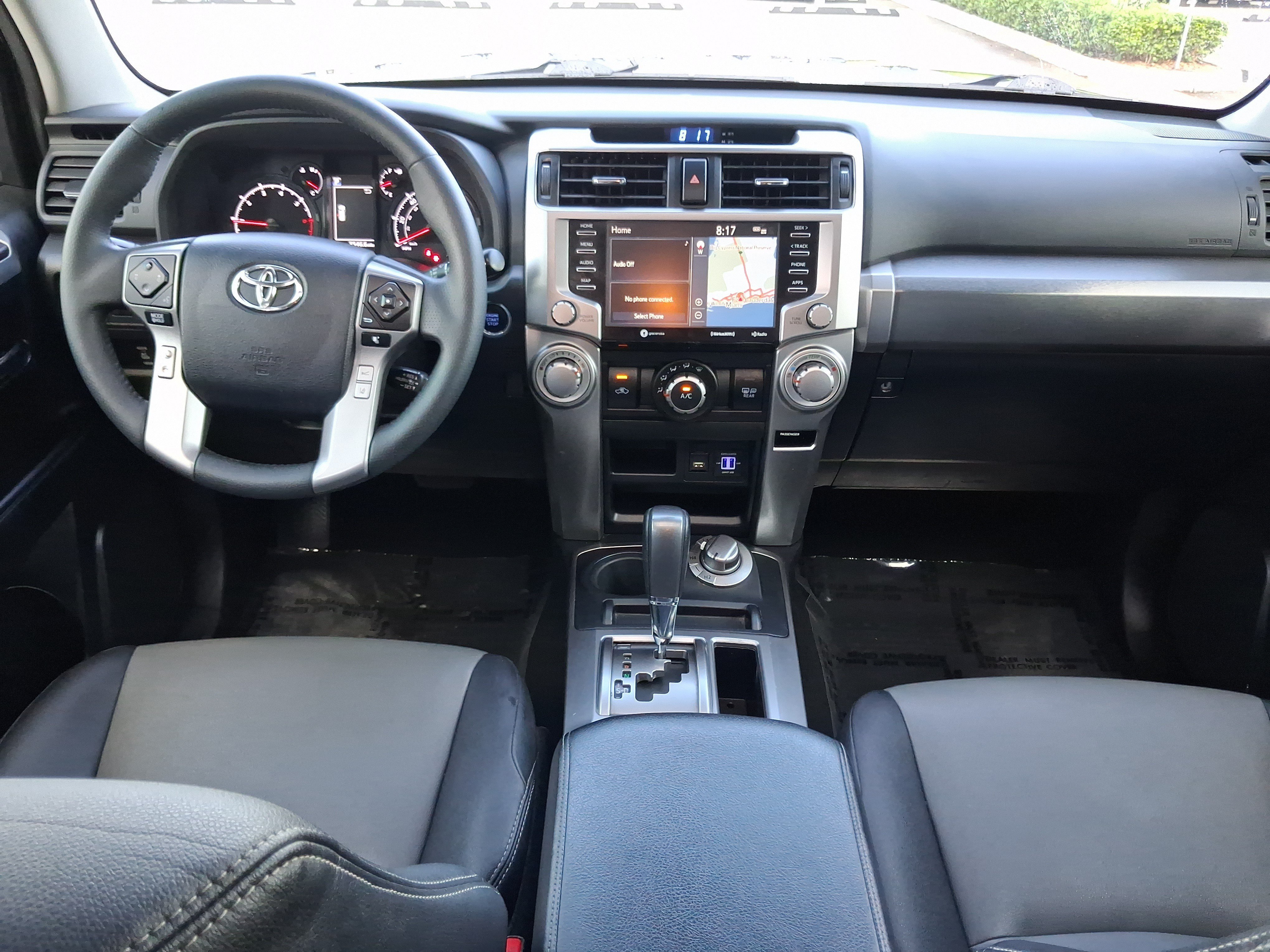 Used 2020 Black Toyota SR5 Premium image 9