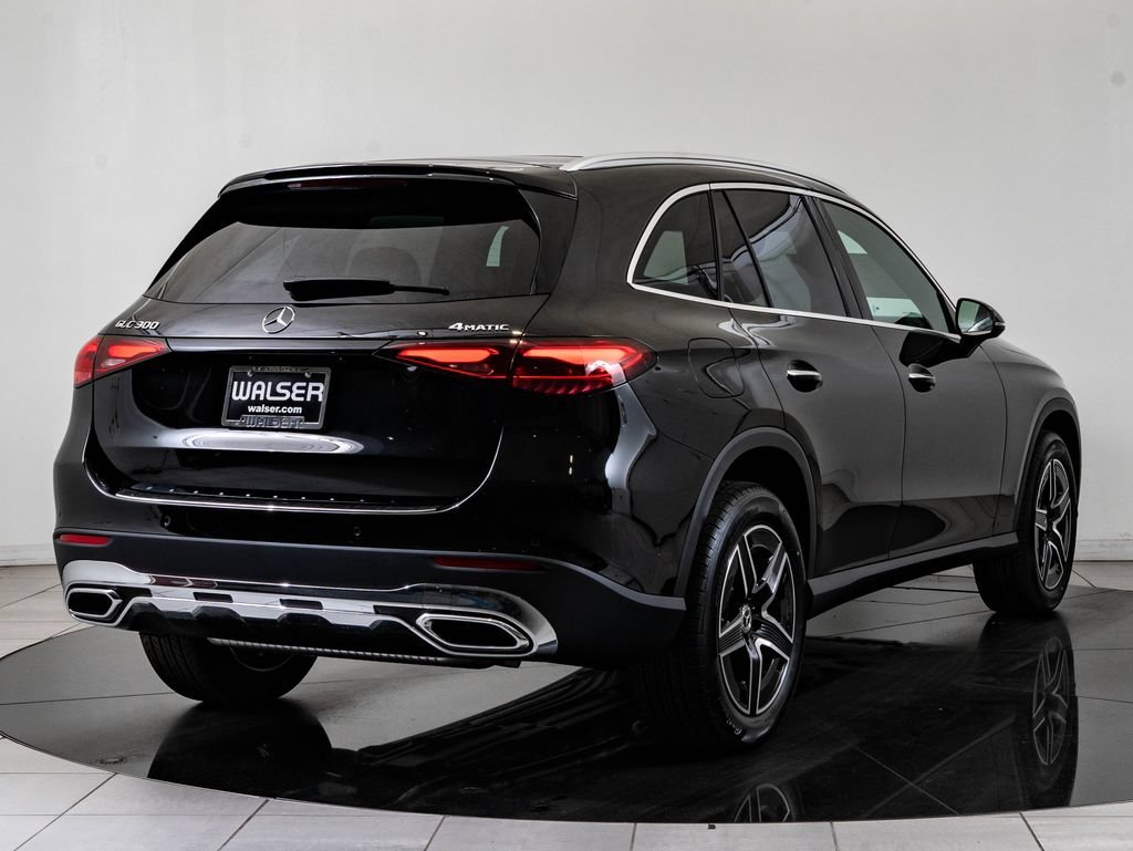 New 2026 Black Mercedes-Benz GLC 300 image 10