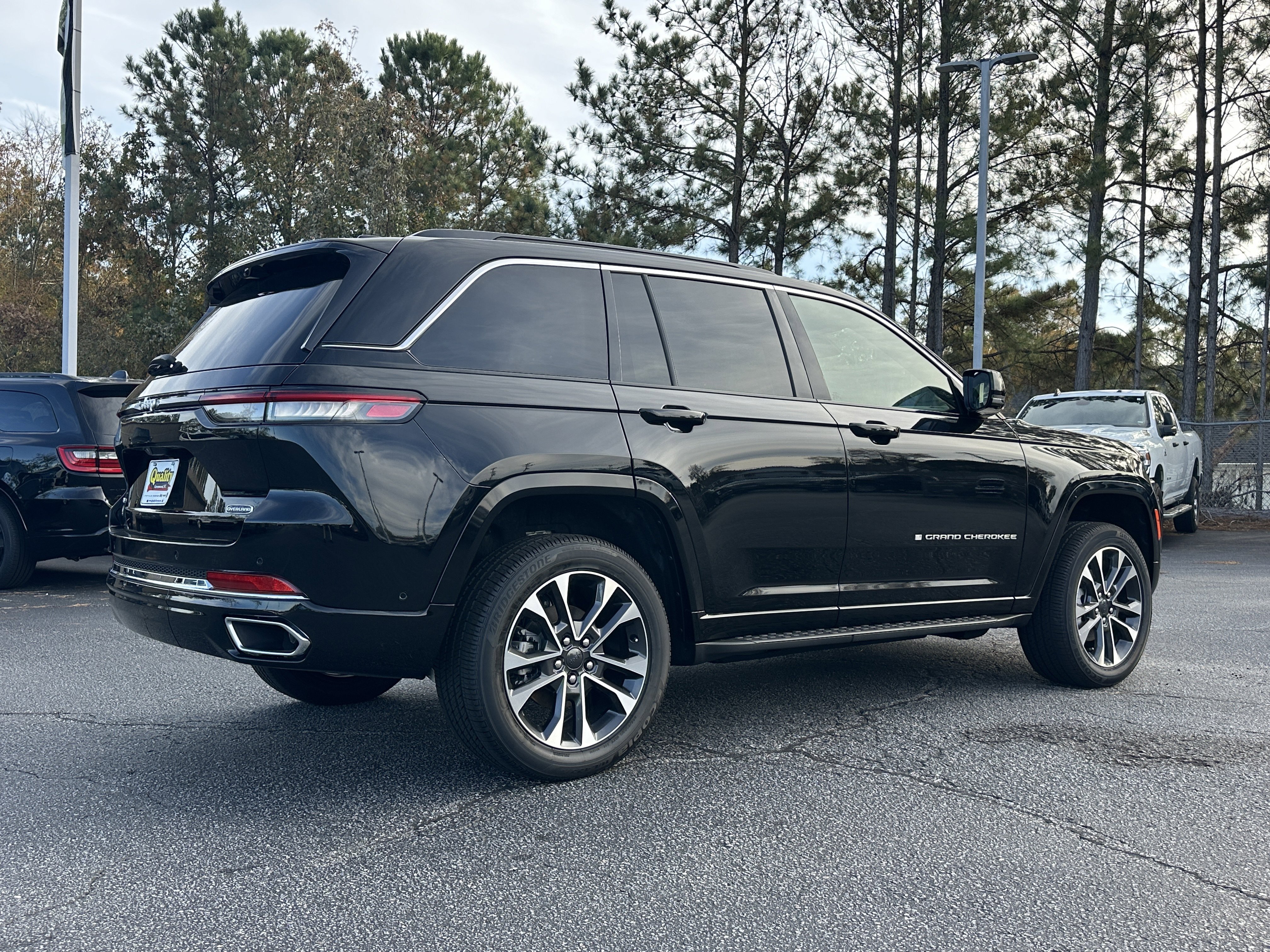 2025 Jeep Grand Cherokee Overland - Photo 8