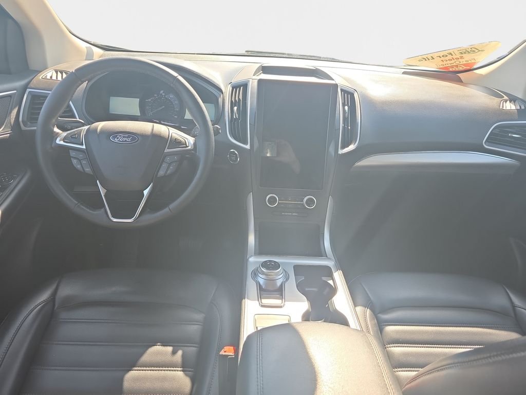 Used 2022 Silver Metallic Ford SEL image 14