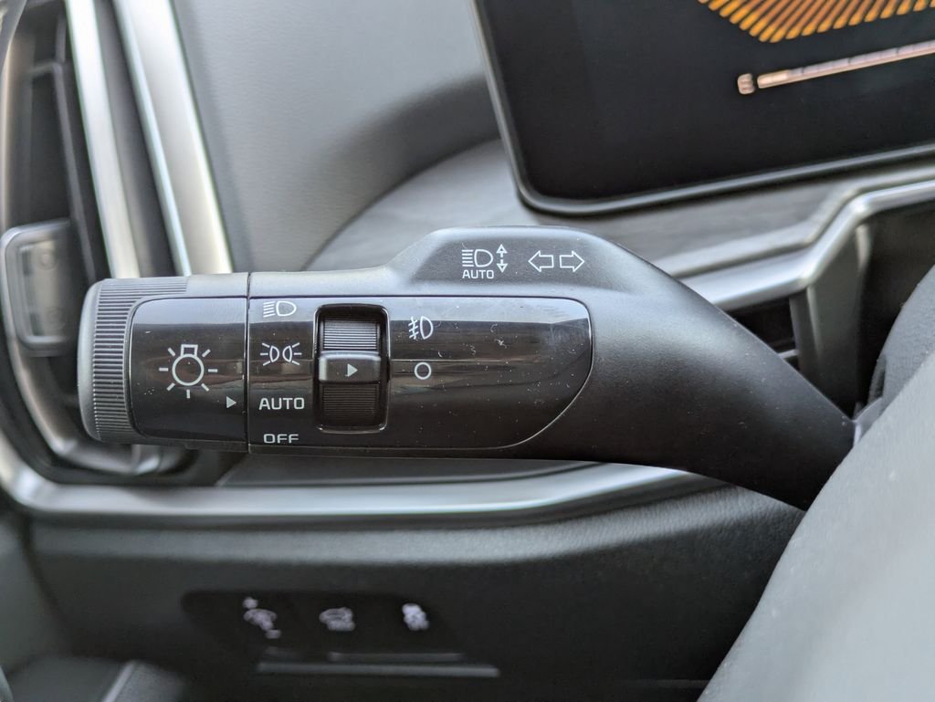 New 2026 Glacial White Pearl Kia X-Line EX AWD image 31