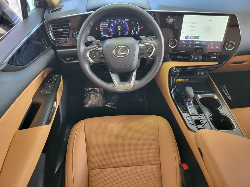 2026 Lexus NX 350 - Photo 14