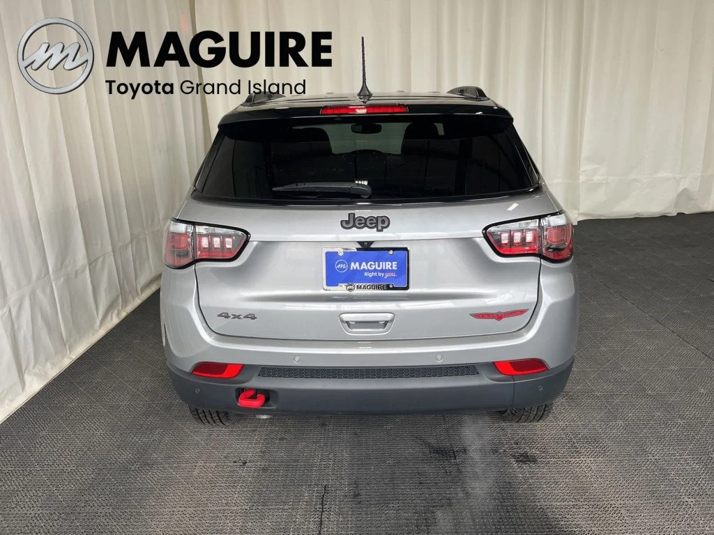 Used 2023 Silver Jeep Trailhawk image 30