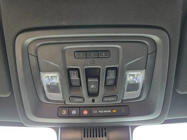 Used 2024 Onyx Black GMC AT4 image 29
