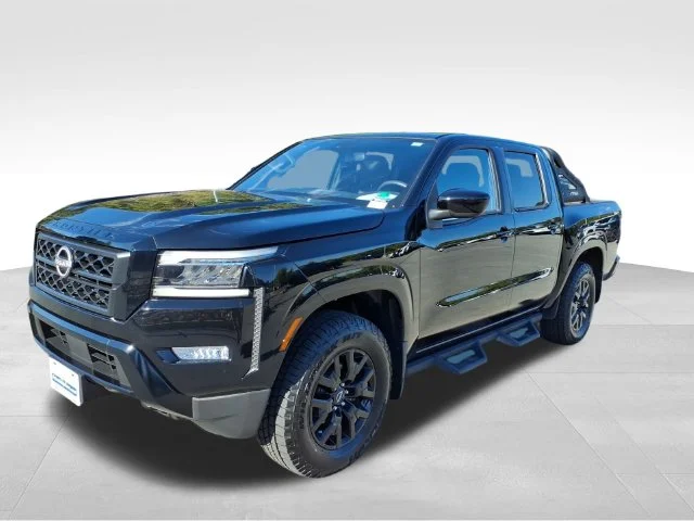 Used 2023 Black Nissan SV image 2