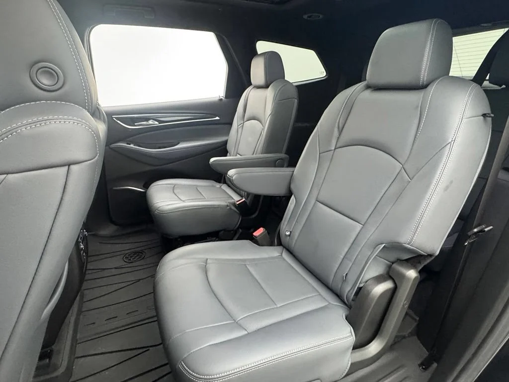 Used 2023 Ebony Twilight Metallic Buick Essence image 45