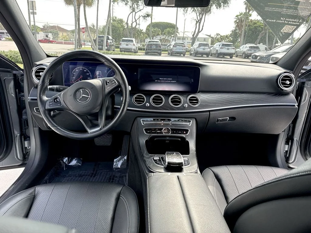 Used 2018 Selenite Gray Metallic Mercedes-Benz E 300 4MATIC® image 36