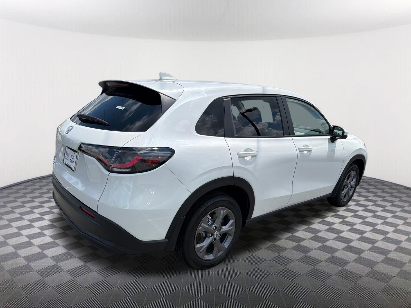 New 2027 Platinum White Pearl Honda LX image 7