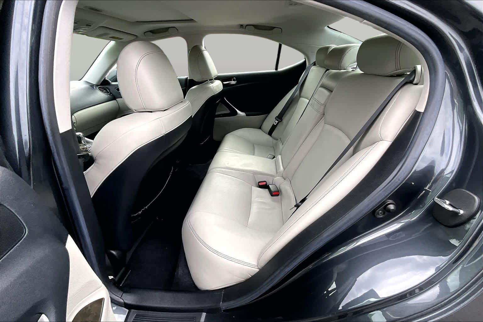 Used 2009 Smoky Granite Mica Lexus  image 19