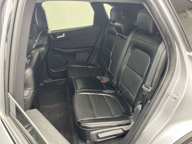 Used 2024 Iconic Silver Ford Platinum image 12