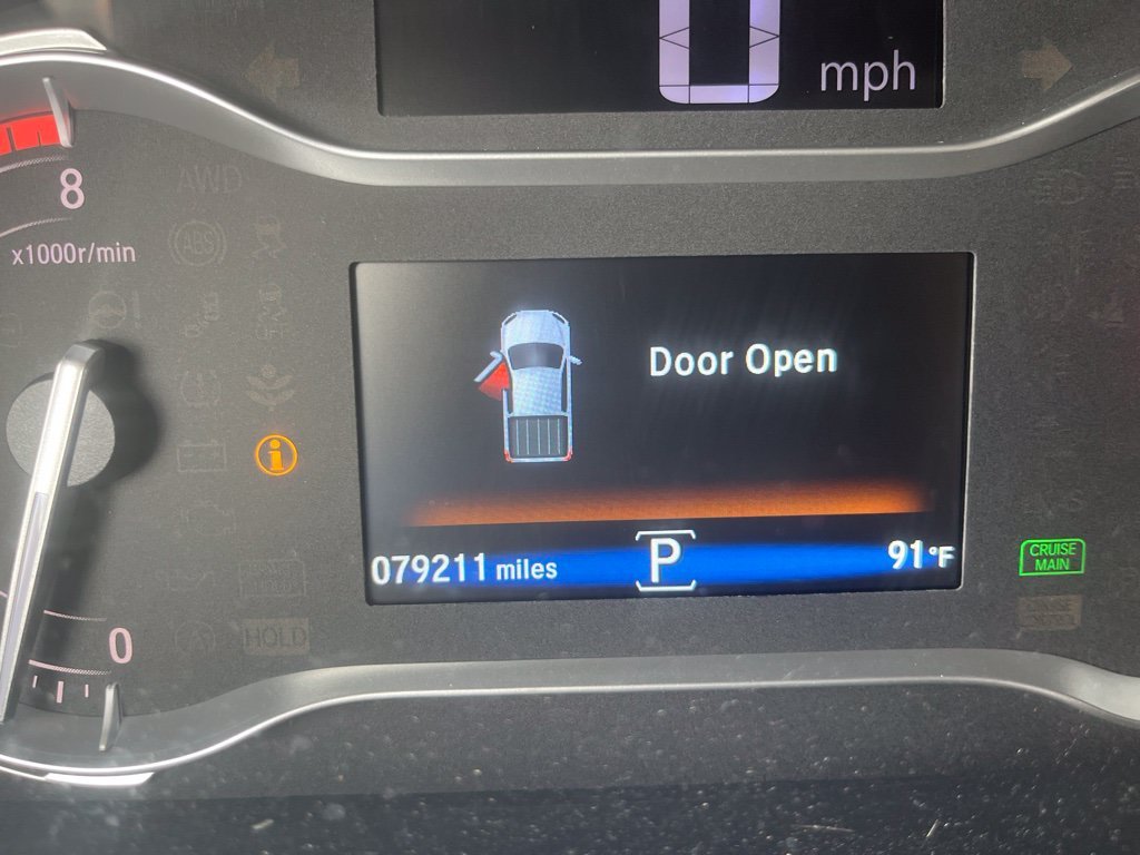 Used 2018 Modern Steel Metallic Honda RTL-T image 5