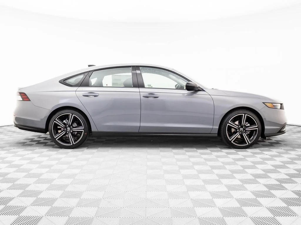 New 2026 Gray Honda SE image 7