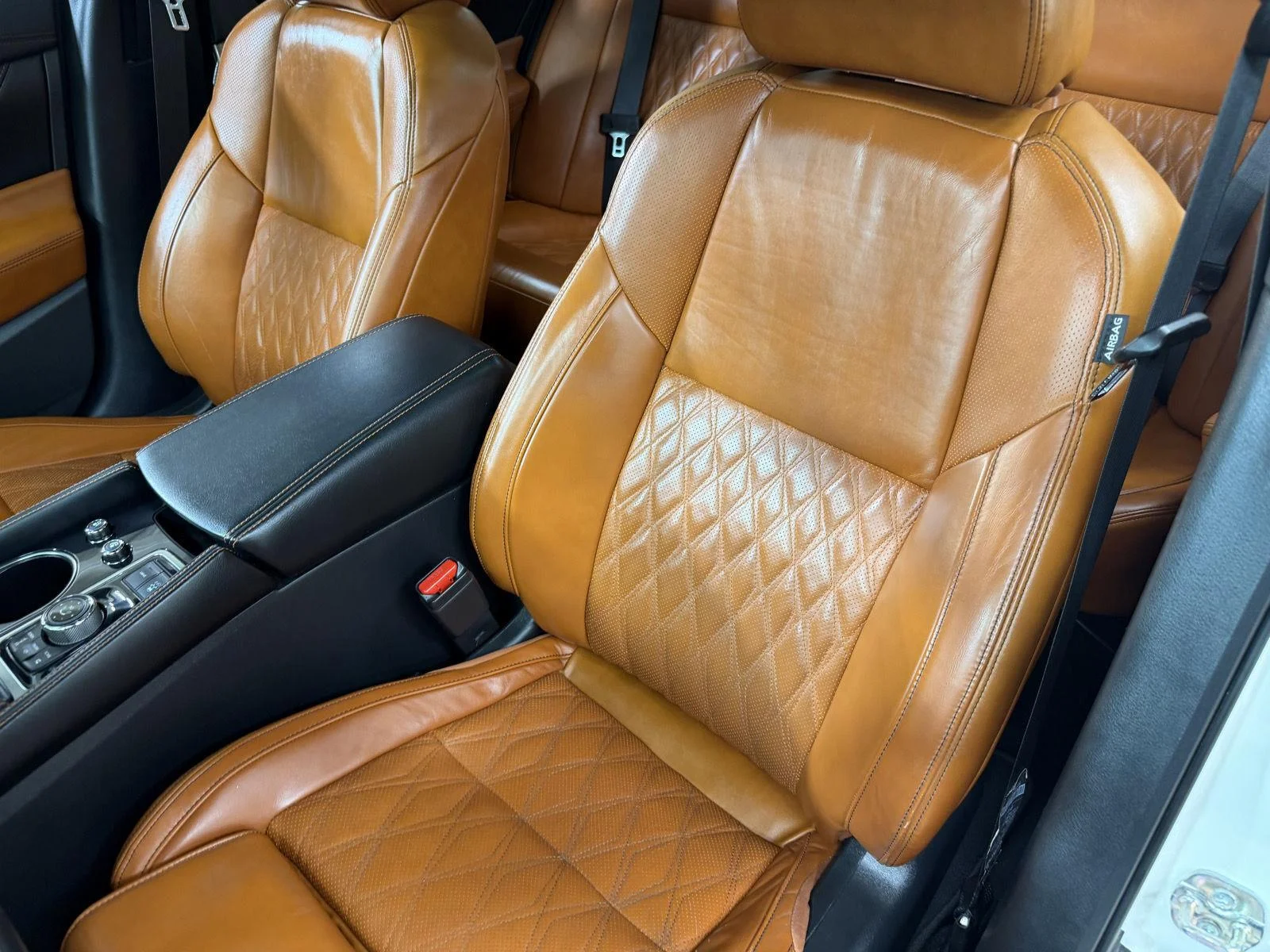 Used 2019 Pearl White Tricoat Nissan Platinum image 10