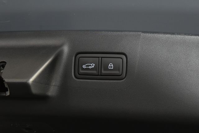 New 2027 Gray Hyundai SE AWD image 40