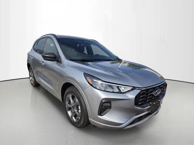 Used 2024 Iconic Silver Ford ST-Line image 7
