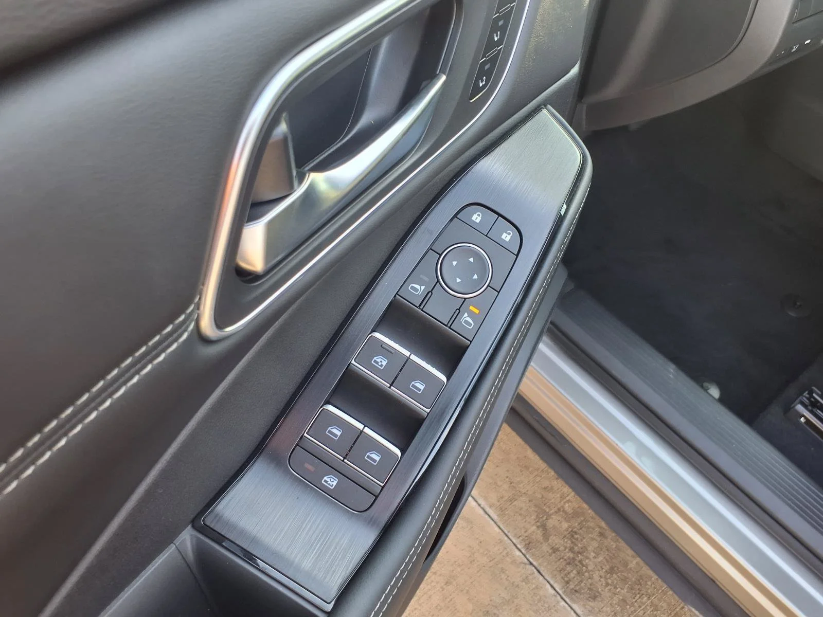 2026 Nissan Rogue Platinum - Photo 10