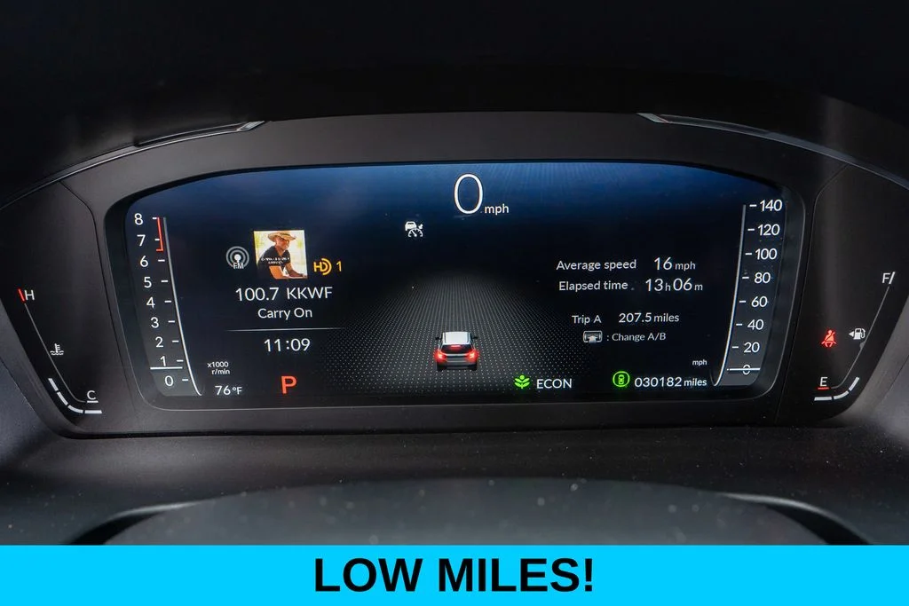 Certified Used 2024 Modern Steel Metallic Honda AWD ELITE image 3