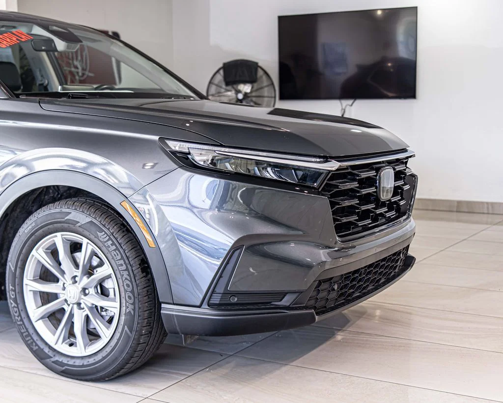 Used 2025 Gray Honda EX-L image 3