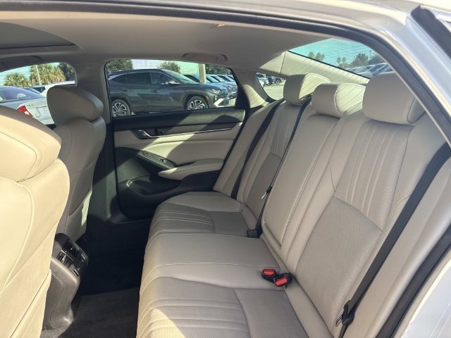 2021 Honda Accord Touring - Photo 12