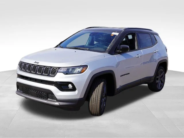 New 2026 Silver Zynith Metallic Clear-Coat Exterior Paint Jeep Limited image 7