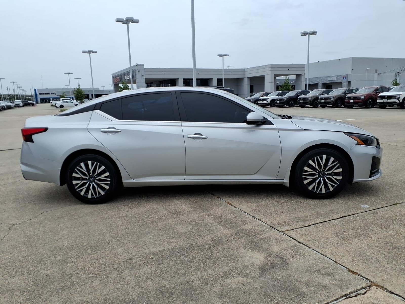 2024 Nissan Altima 2.5 SV - 3