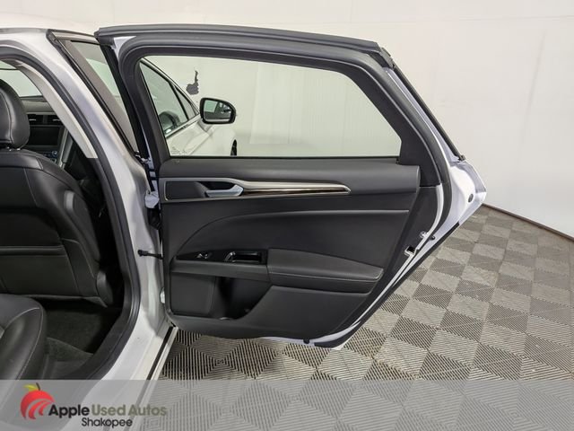 Used 2016 White Ford SE image 33